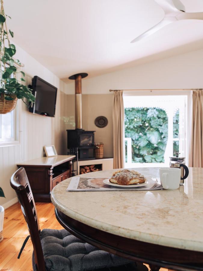 Romantic Cottage, Tamborine Mountain 외부 사진